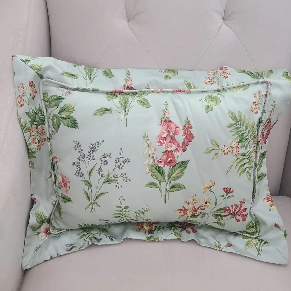 Pair (2) Peacock Alley Floral Pillows 20